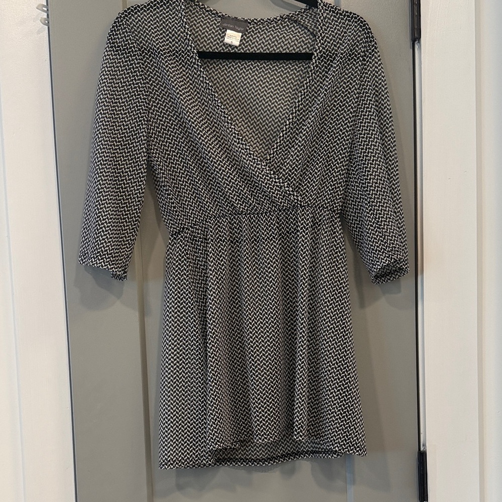 Black & White Printed Wrap-Style Bathing Suit Cover Up